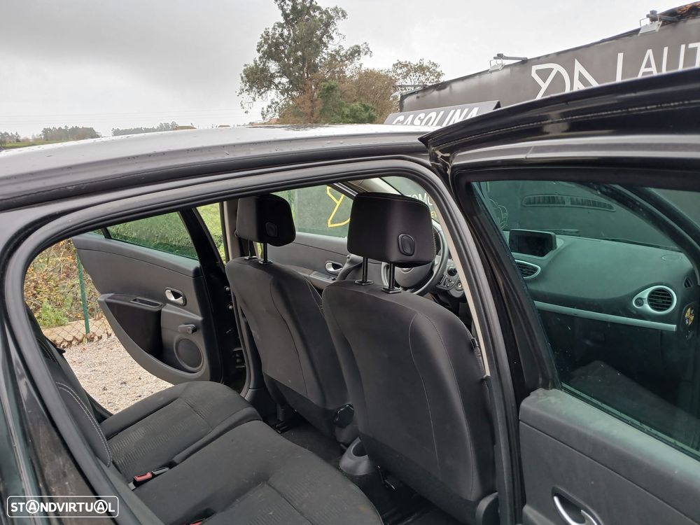 Renault Clio 1.2 16V Dynamique S - 6