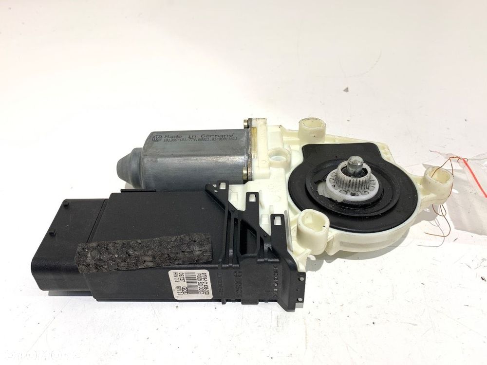 SILNIK PODNOSZENIA SZYBY PRAWY PRZÓD  SEAT LEON (1M1) 1999 - 2006 1.6 16 V 77 kW [105 KM] benzyna - 1