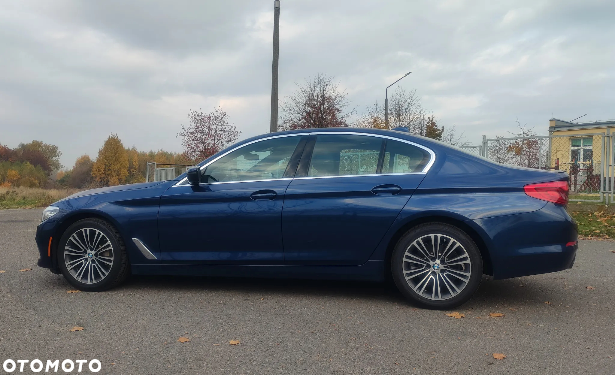BMW Seria 5 530i GPF xDrive Sport Line sport - 9