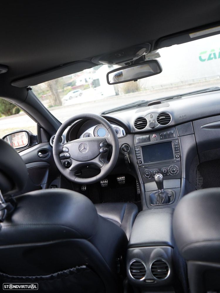 Mercedes-Benz CLK 220 CDi Avantgarde - 32