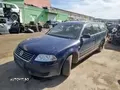 Dezmembrez Vw Passat B5.5 an 2002, motor 1.9 tdi AWX, 130cp, cod cutie FHN, 5 trepte parasolare, spira volan, timonerie, schimbator, bloc lumini, airbag centura de siguranta, grila, fata usa, ceasuri de bord, parasolare, plansa bord, interior, scaun, bancheta, , pres, maner interior, maner exterior, prag, pretensioner, tripla stanga, tripla dreapta, parbriz, trager - 2