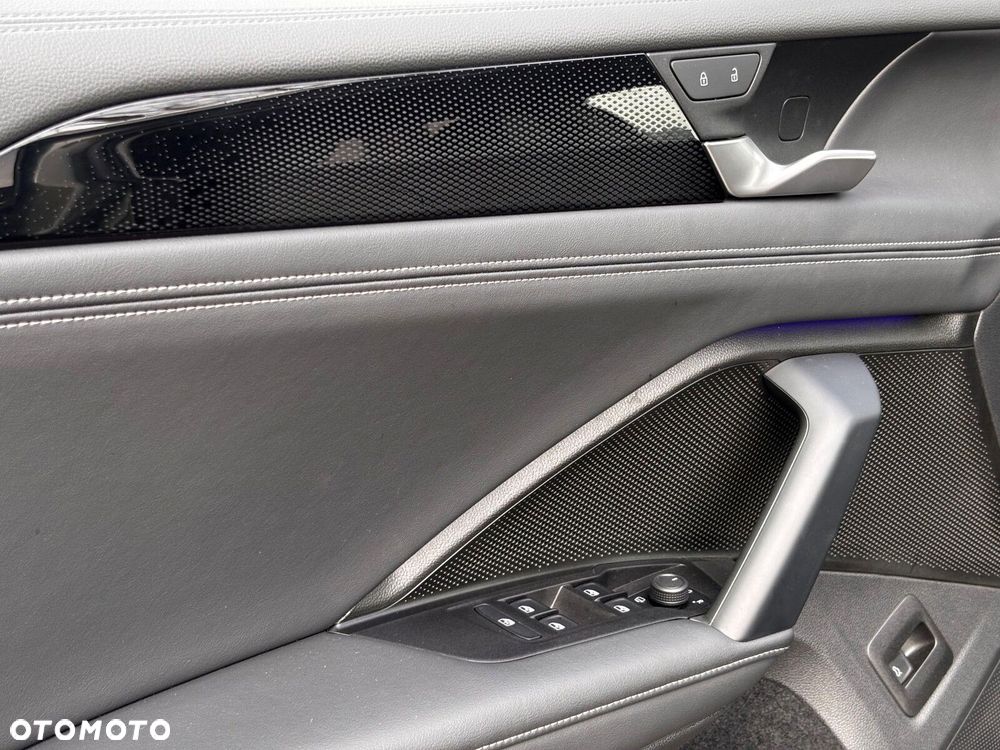 Volkswagen Tiguan - 12