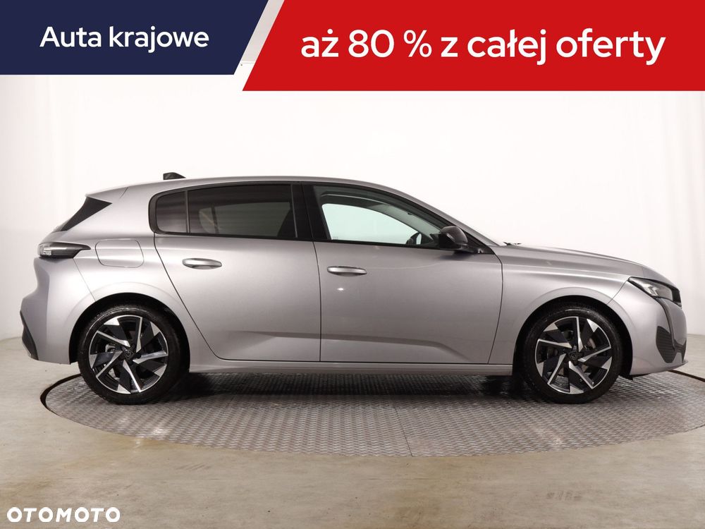 Peugeot 308 - 8