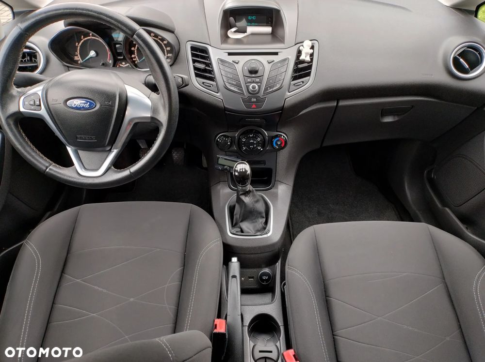 Ford Fiesta 1.25 Champions Edition - 22