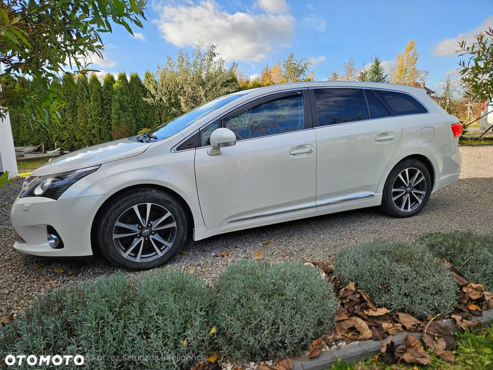 Toyota Avensis - 6