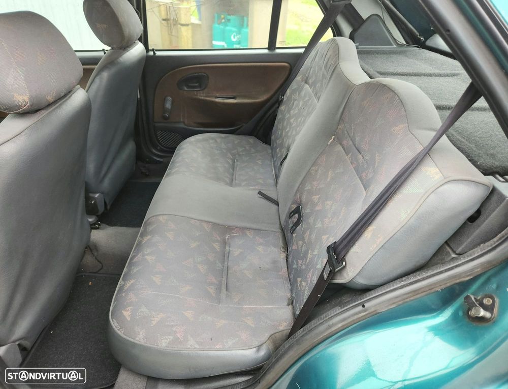 Citroën Saxo 1.0i First - 10