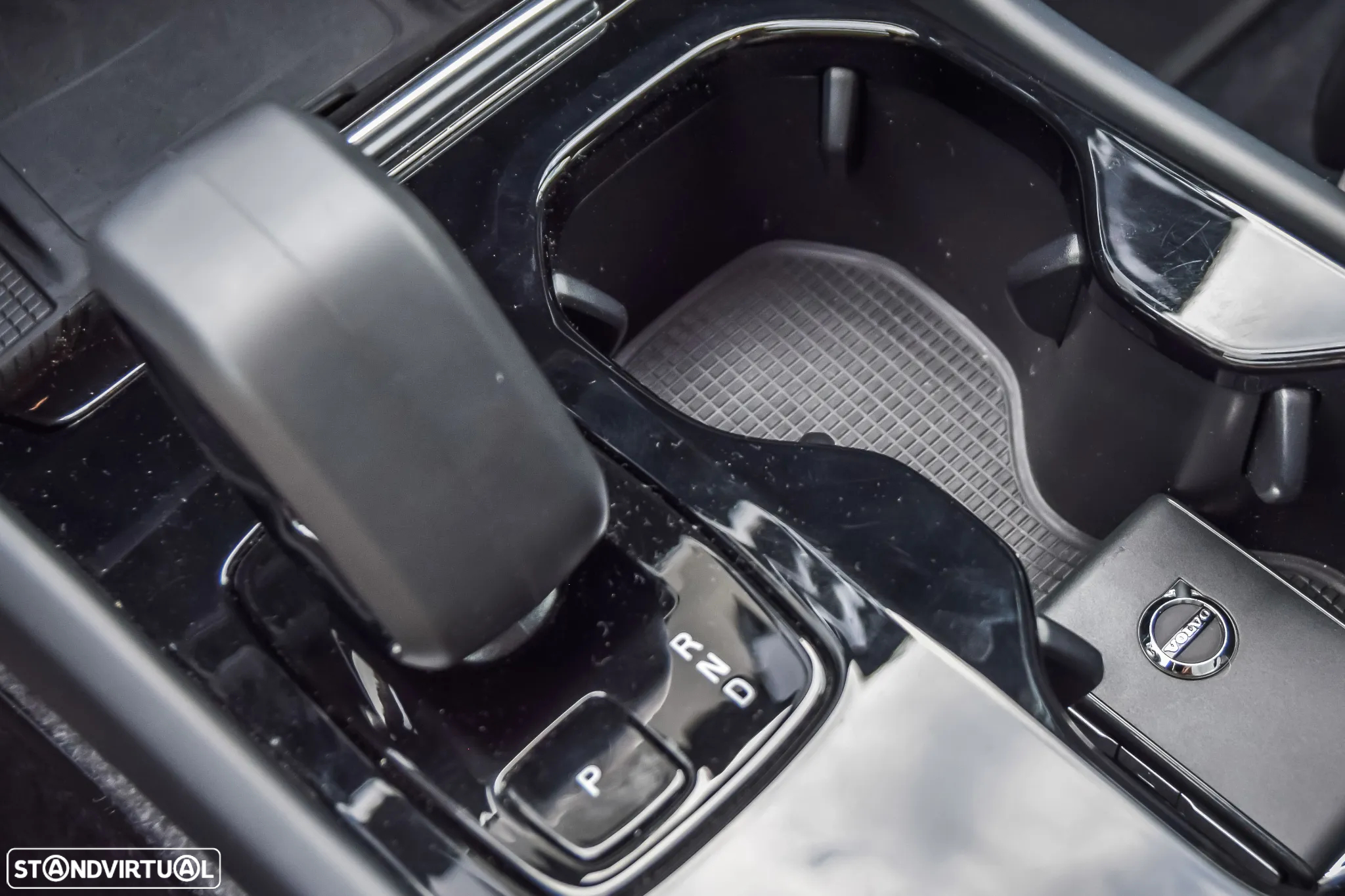 Volvo C40 Recharge Extended Range Plus - 23