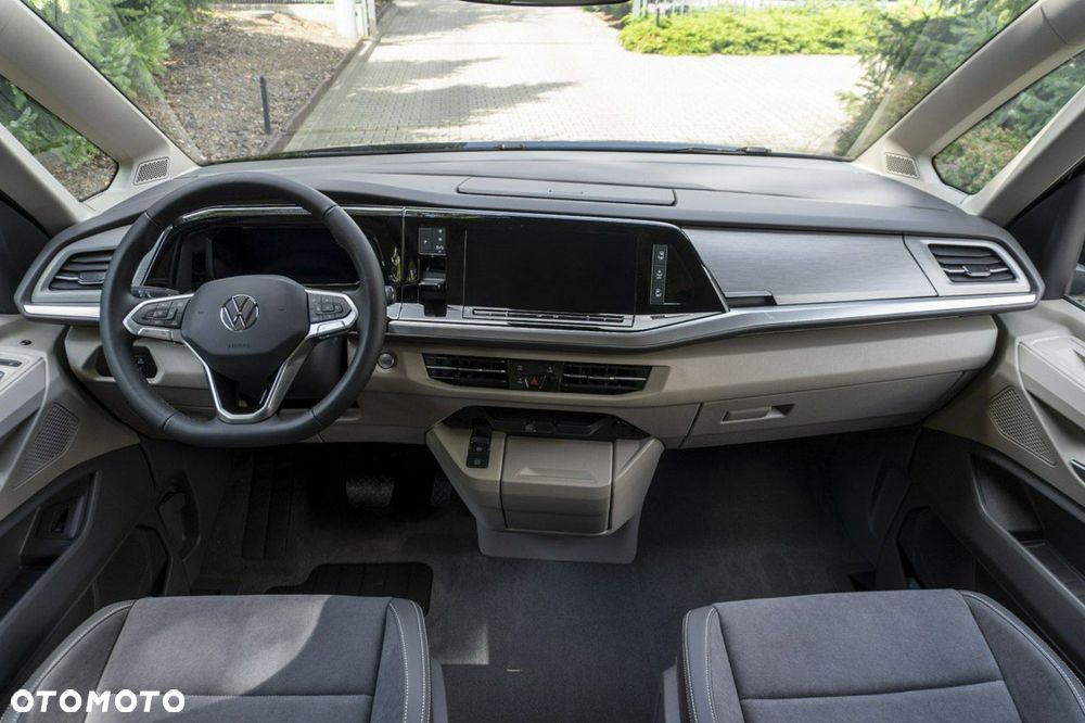 Volkswagen Multivan - 21