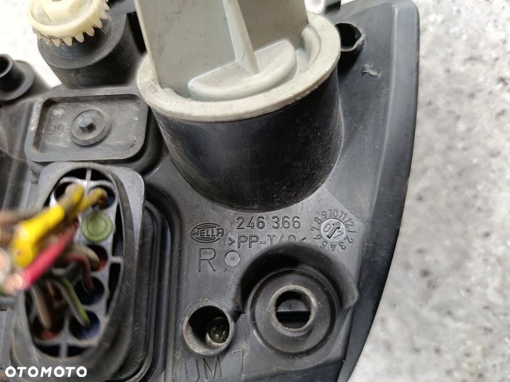 LAMPA PRZÓD PRAWA SKODA FABIA I FL 246366 HELLA - 9