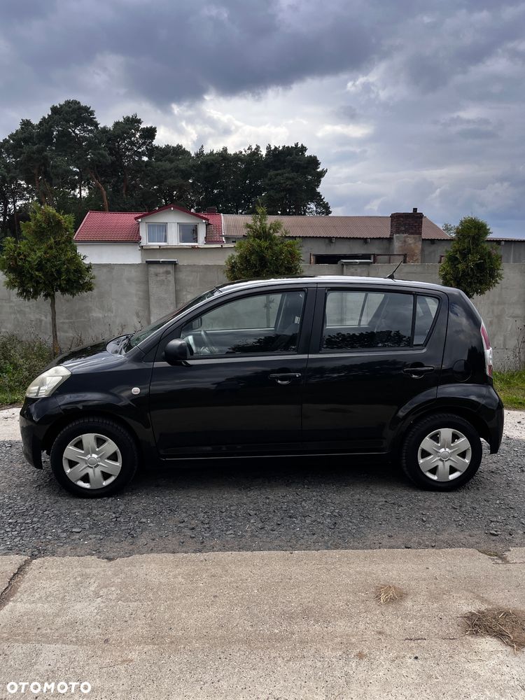 Daihatsu Sirion 1.3 - 7