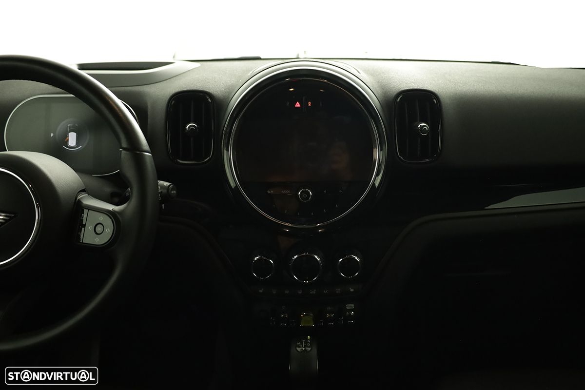 MINI Countryman Cooper SE Premium P. Essential Auto - 9