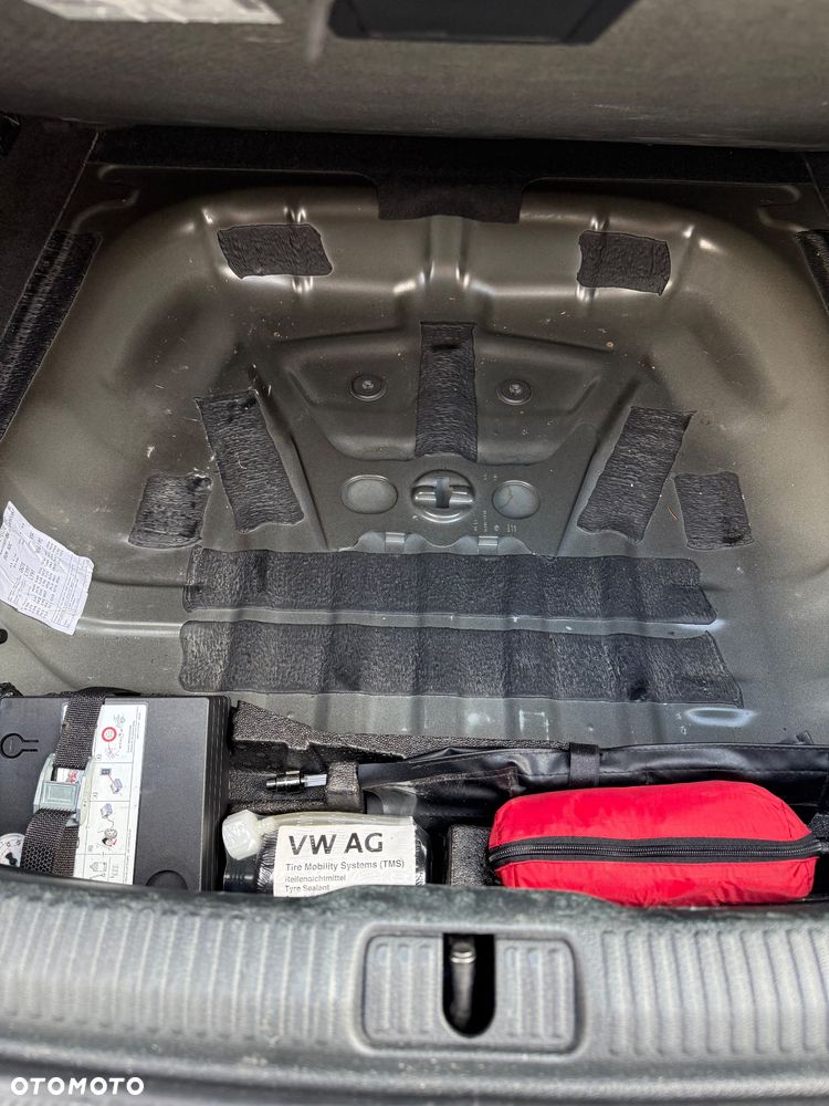 Audi A3 Limousine 30 TDI design - 12