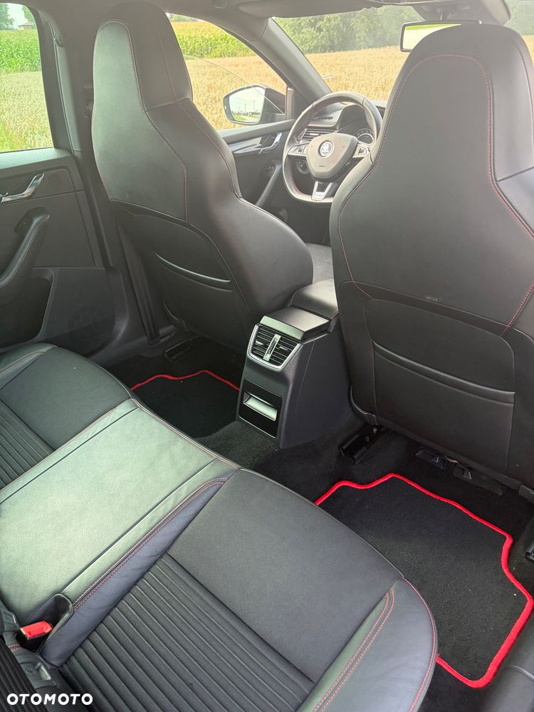 Skoda Octavia 2.0 TDI RS DSG - 29