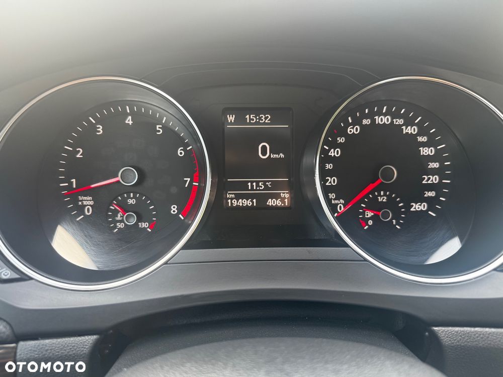 Volkswagen Jetta - 16