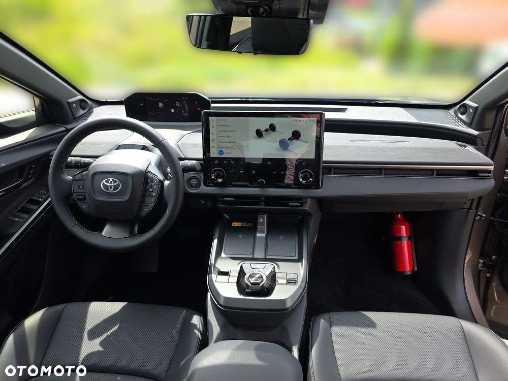 Toyota bZ4X 74.7kWh 4x4 Executive - 12
