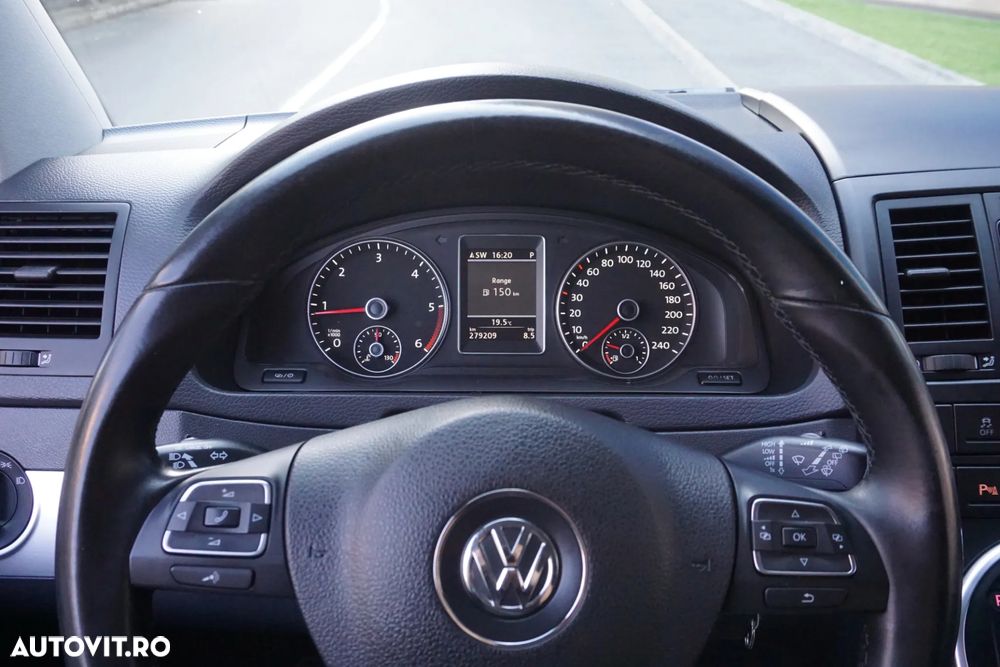 Volkswagen Multivan - 21