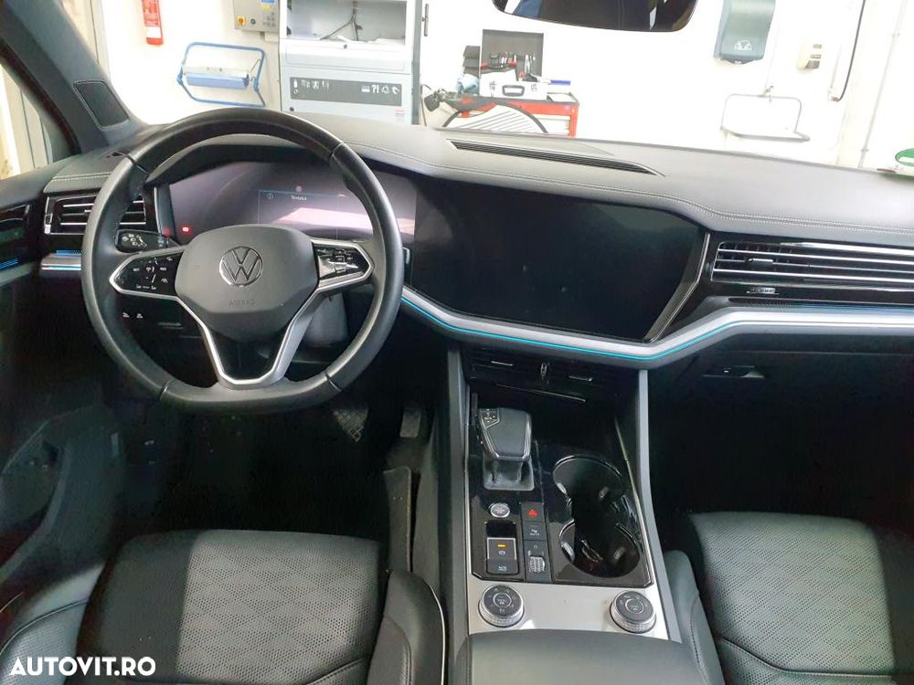 Volkswagen Touareg V6 e-Hybrid OPF 4Motion Aut. Elegance FINAL EDITION - 6