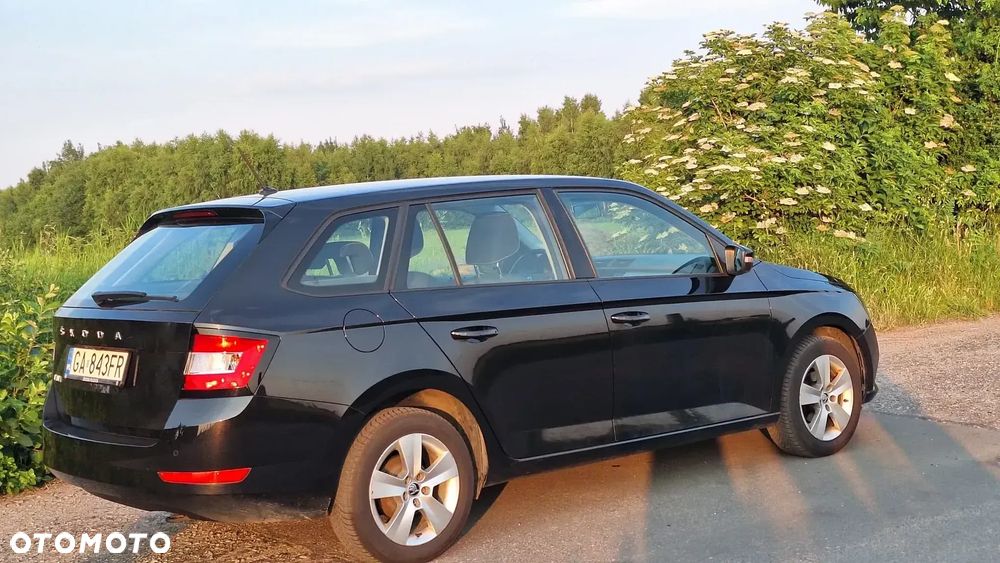 Skoda Fabia 1.0 TSI Ambition - 4