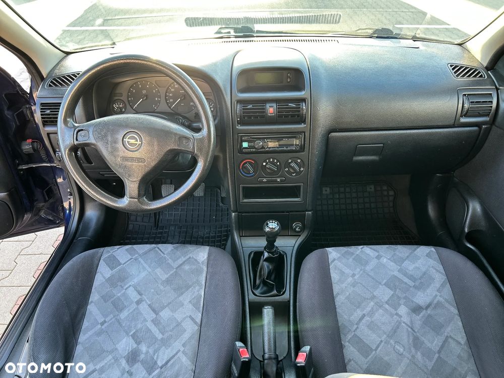 Opel Astra 1.4 Club - 12