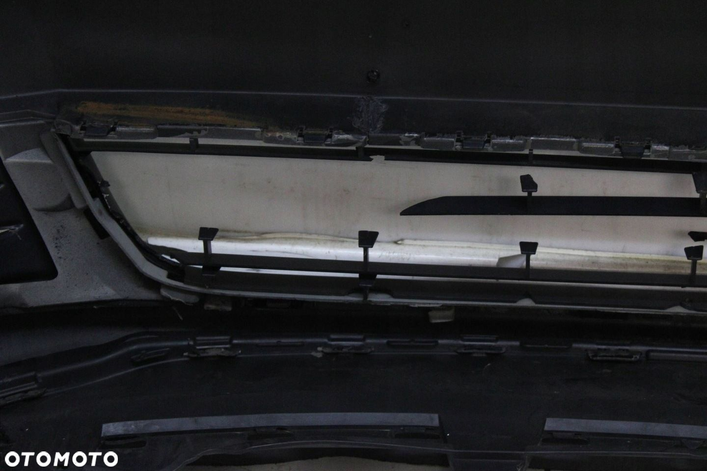VW GOLF VI 6 KOMBI 2009R- ZDERZAK PRZÓD PRZEDNI XENON LR7L - KOD LAKIERU - 12