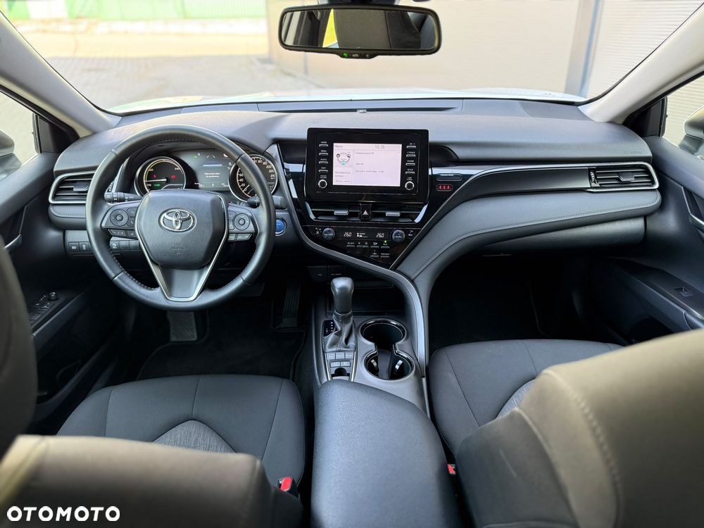 Toyota Camry 2.5 Hybrid Comfort CVT - 11