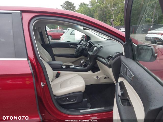 Ford Edge - 6
