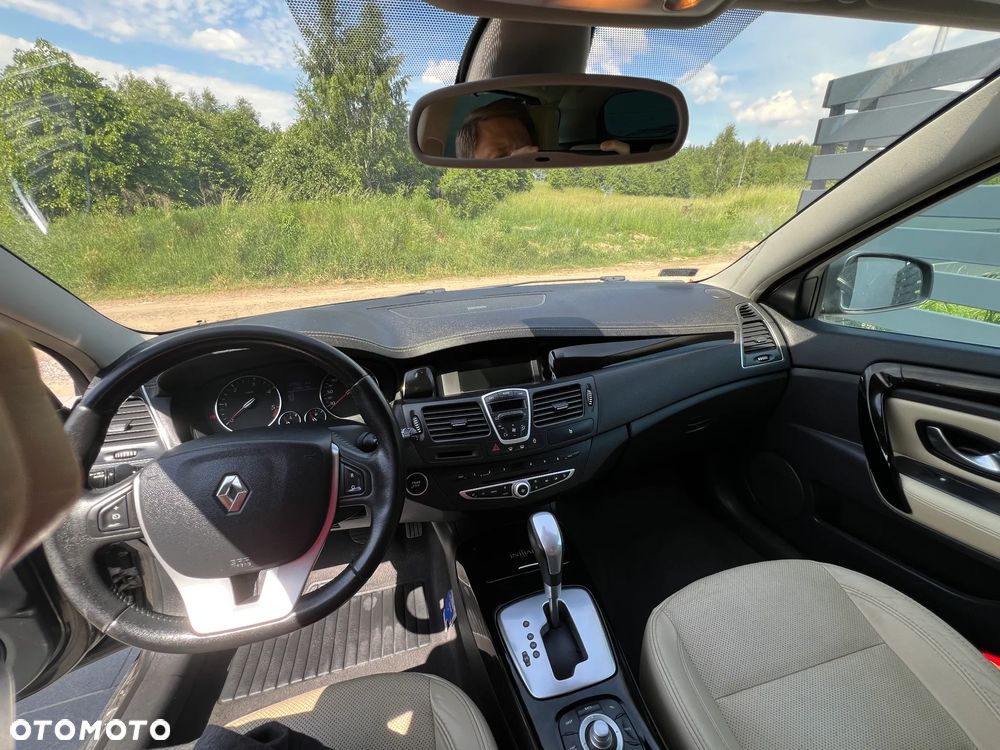 Renault Laguna 2.0 dCi Initiale - 3