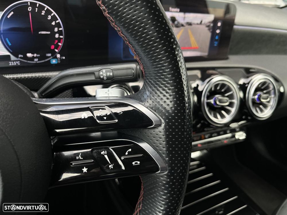 Mercedes-Benz A 250 e 8G-DCT AMG Line Advanced Plus - 14