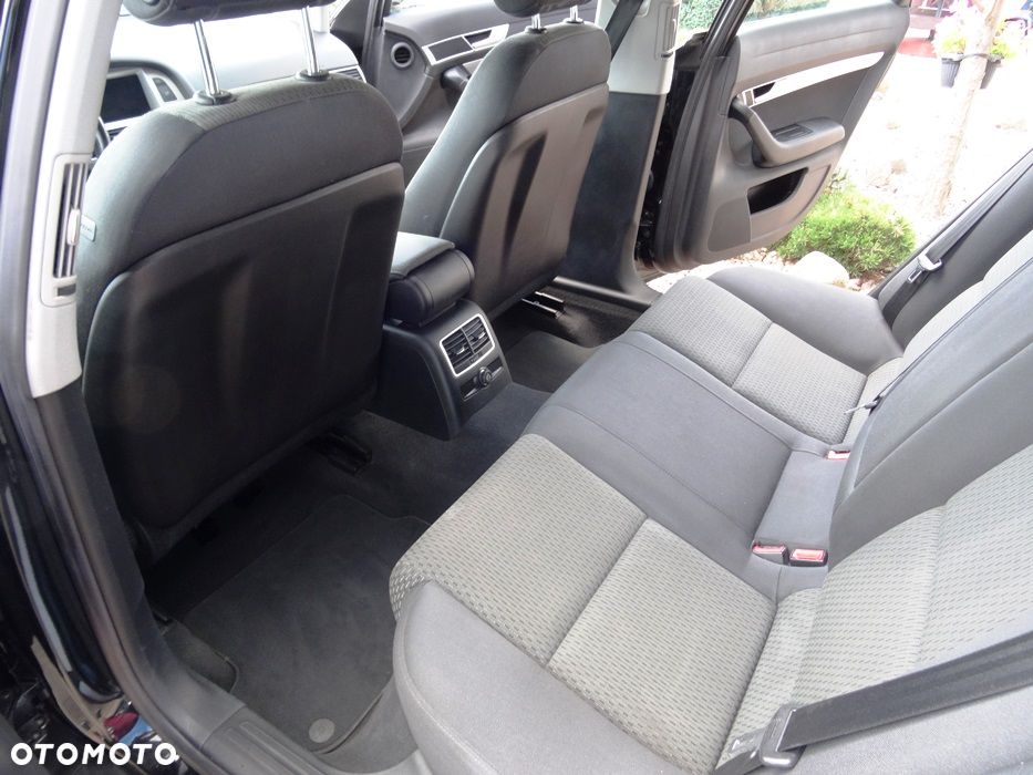 Audi A6 Limousine 2.0T FSI - 16