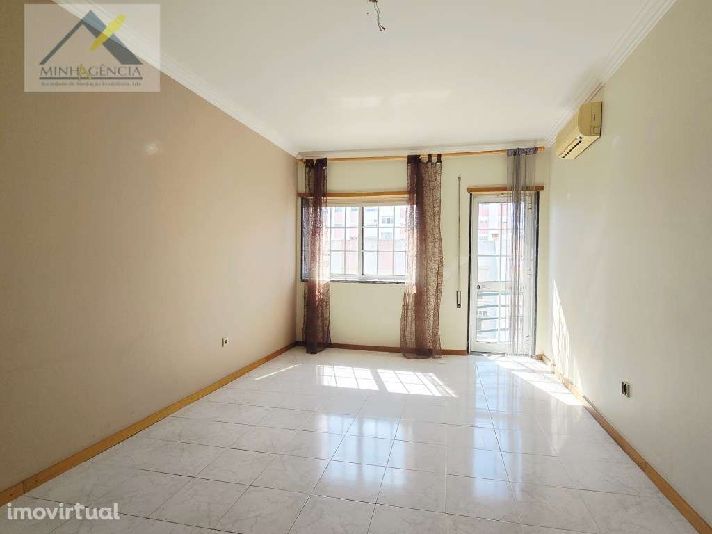 Apartamento T2 no Vale do Cobro em Setúbal - Grande imagem: 2/29