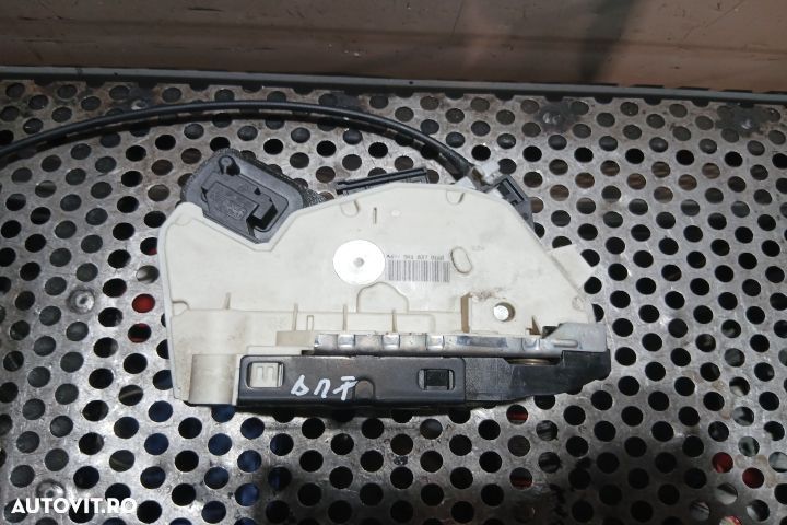 BROASCA USA FATA DREAPTA 5K1837016B 5K1837016B Volkswagen VW Golf 6 [ - 1