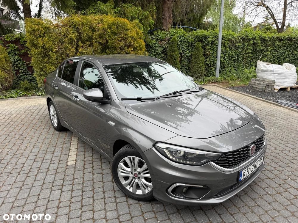 Fiat Tipo 1.4 16v Lounge EU6d - 1