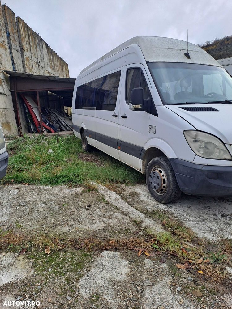 Dezmembrez Mercedes Sprinter  mot.3.0 CDI Euro 4 punte dubla - 2