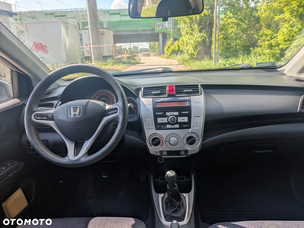 Honda City 1.4 Comfort - 6