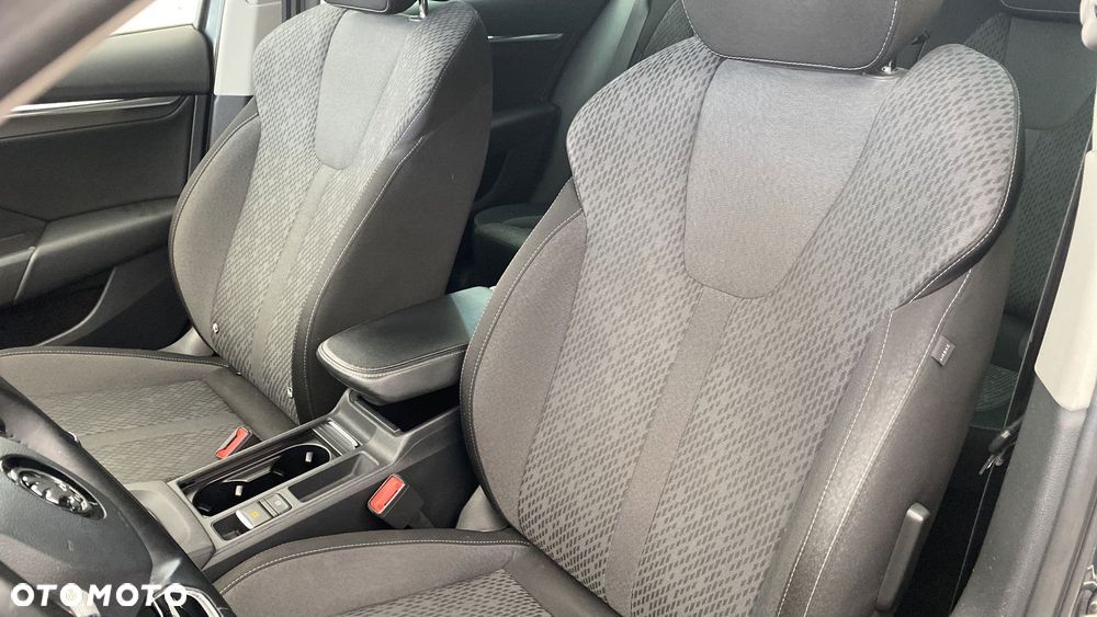 Skoda Octavia 1.5 TSI ACT Style - 11