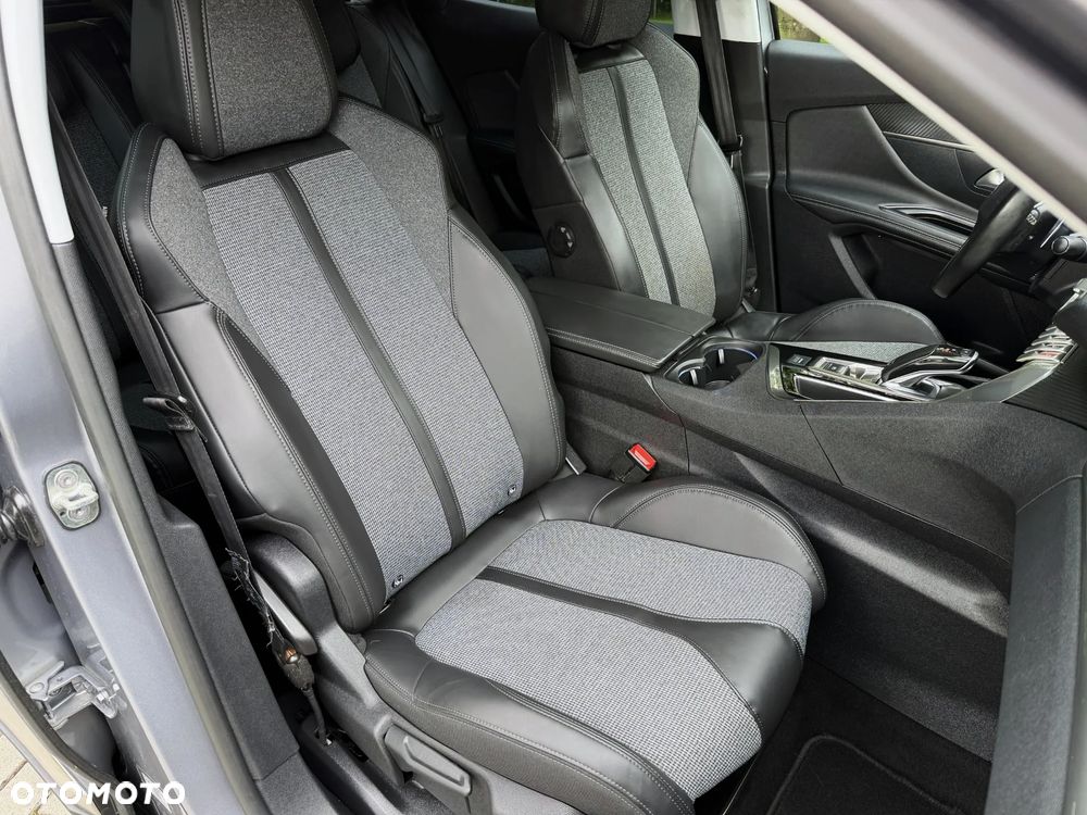 Peugeot 3008 PureTech 130 Stop & Start GPF EAT8 Allure - 18