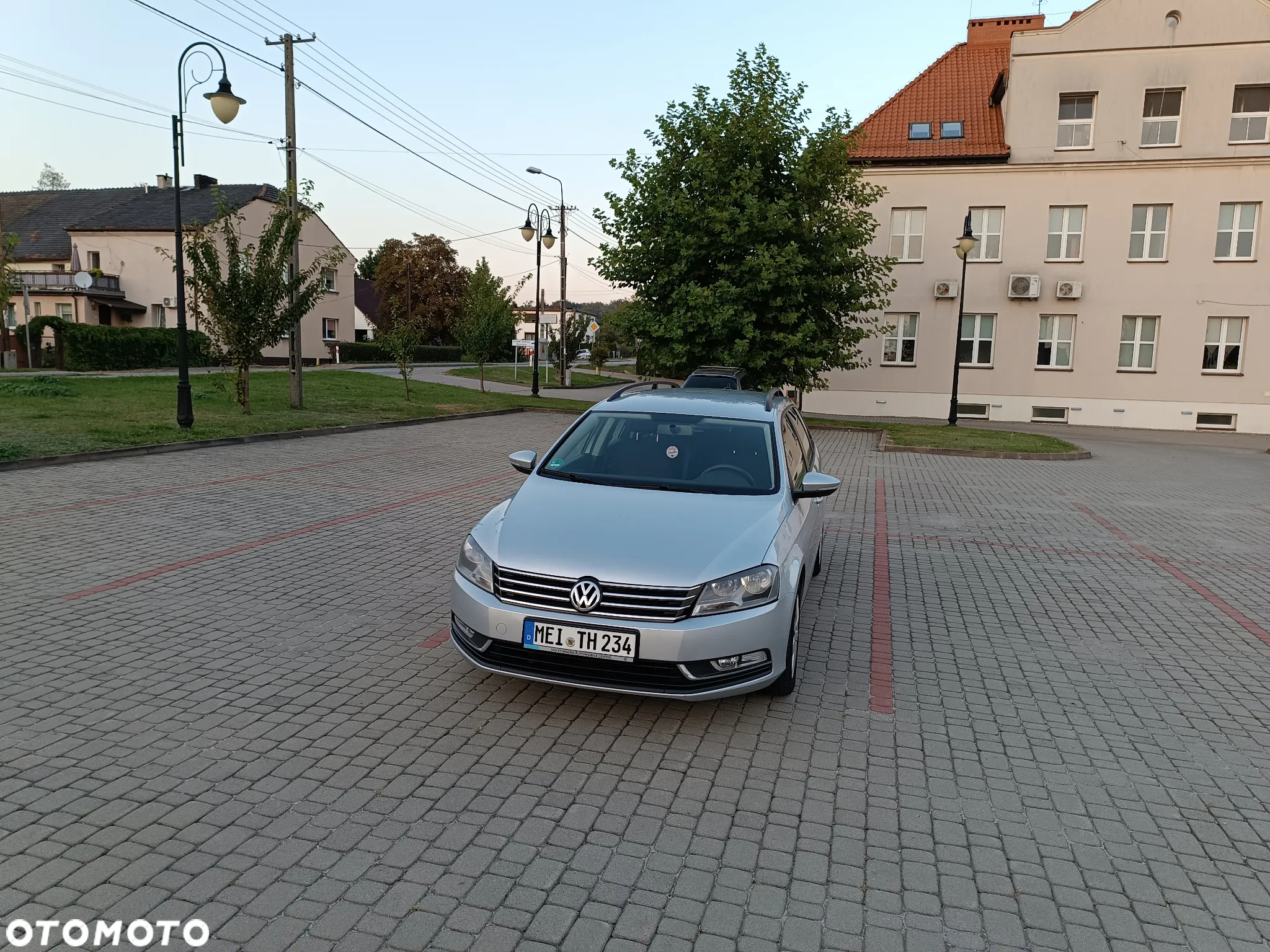 Volkswagen Passat Variant 2.0 Blue TDI SCR Comfortline - 2
