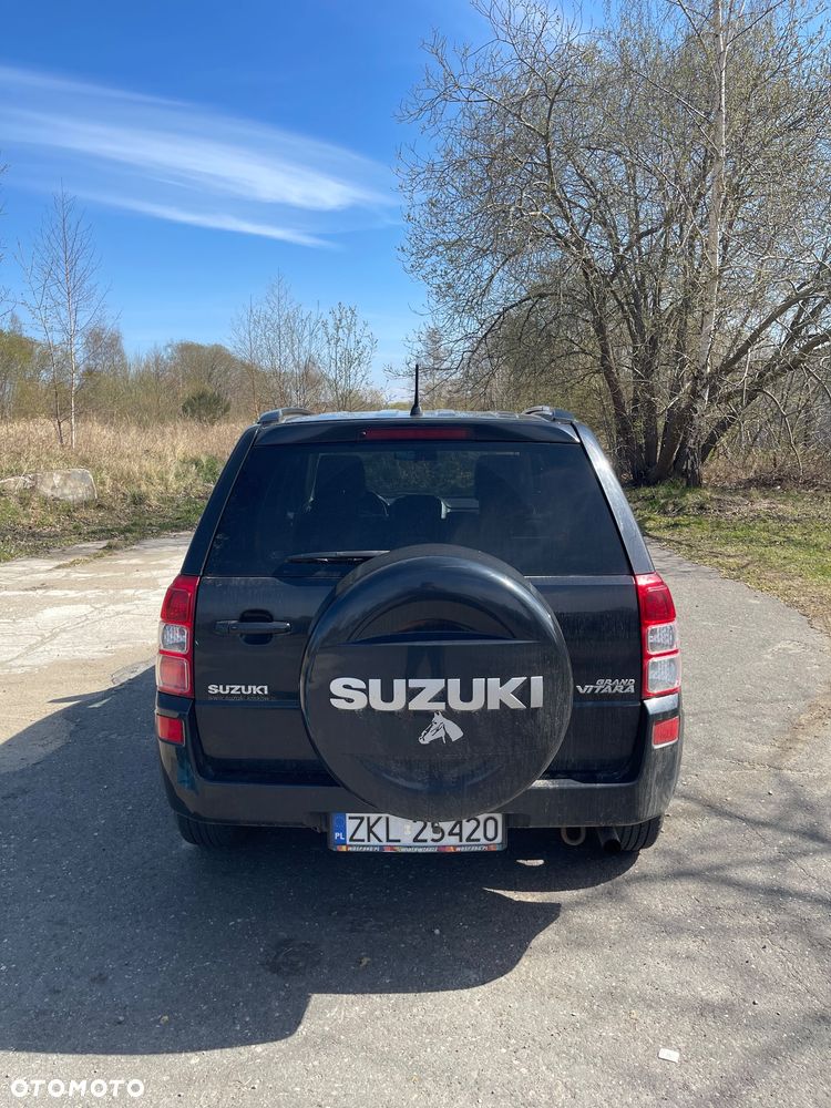 Suzuki Grand Vitara 2.0 De luxe - 6