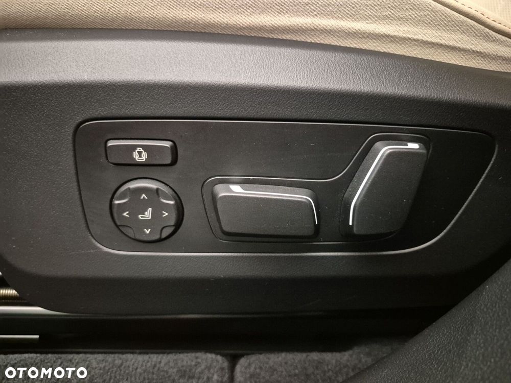 BMW X3 xDrive20d mHEV - 25
