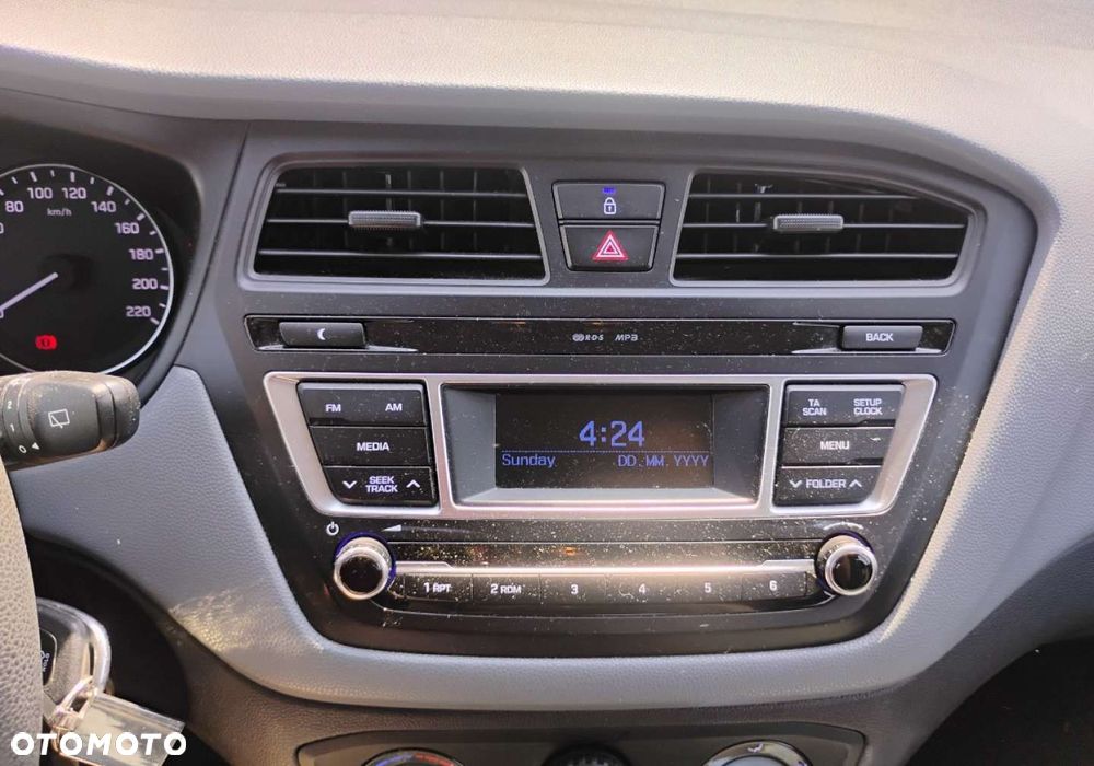 Hyundai i20 - 14
