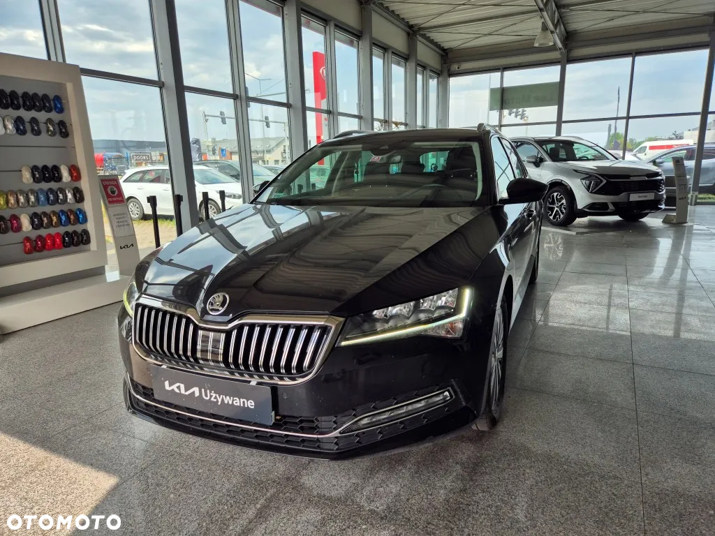 Skoda Superb 2.0 TDI SCR Style DSG - 2