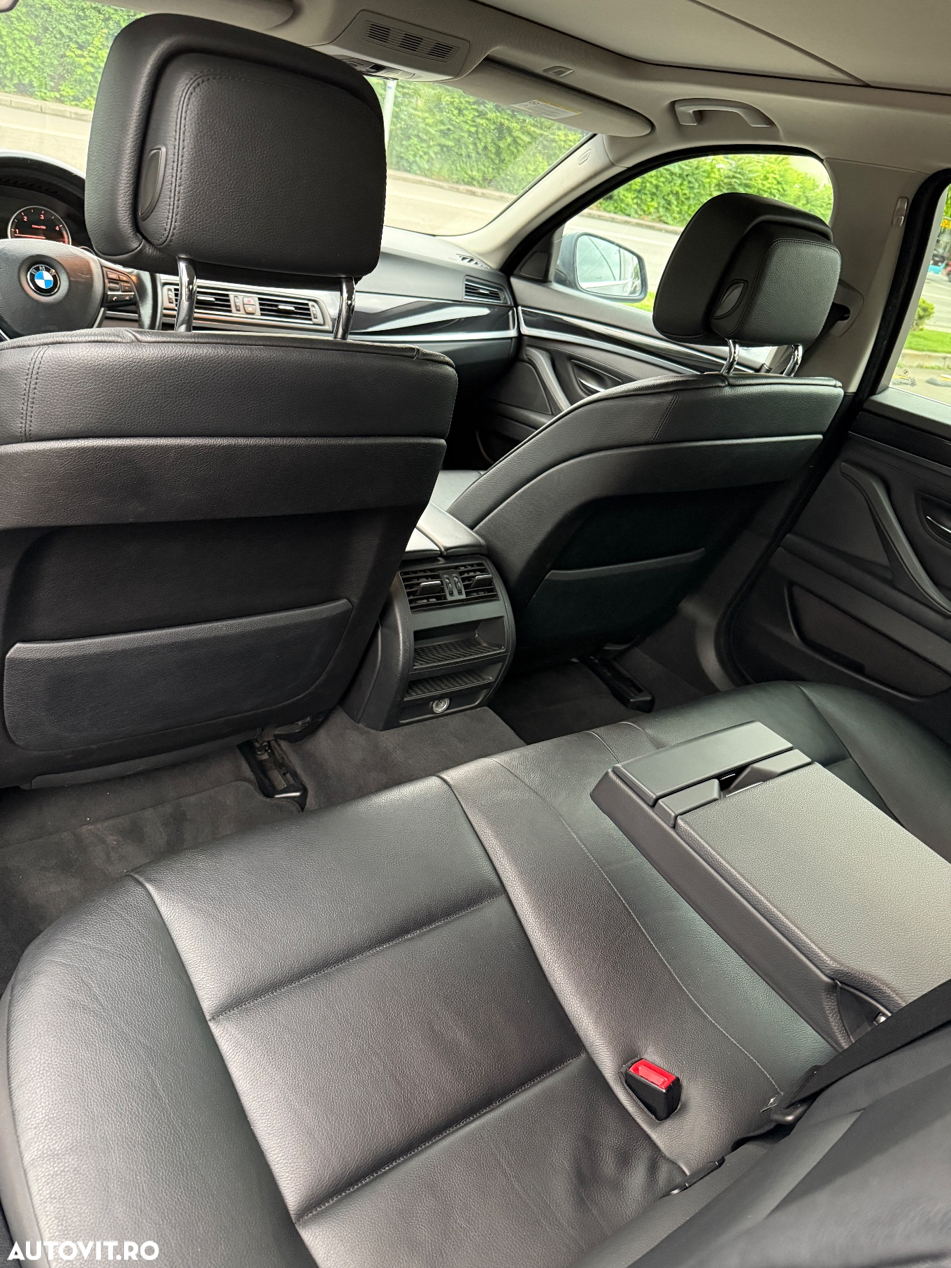 BMW Seria 5 520d Touring Aut. Luxury Line - 12