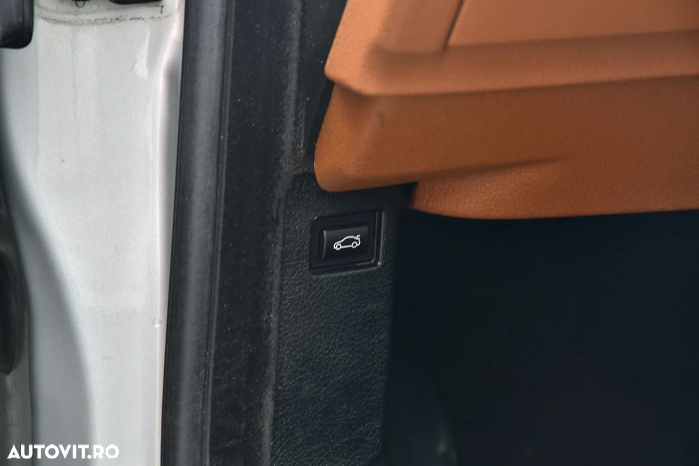 BMW Seria 3 320d Aut. Luxury Line - 20