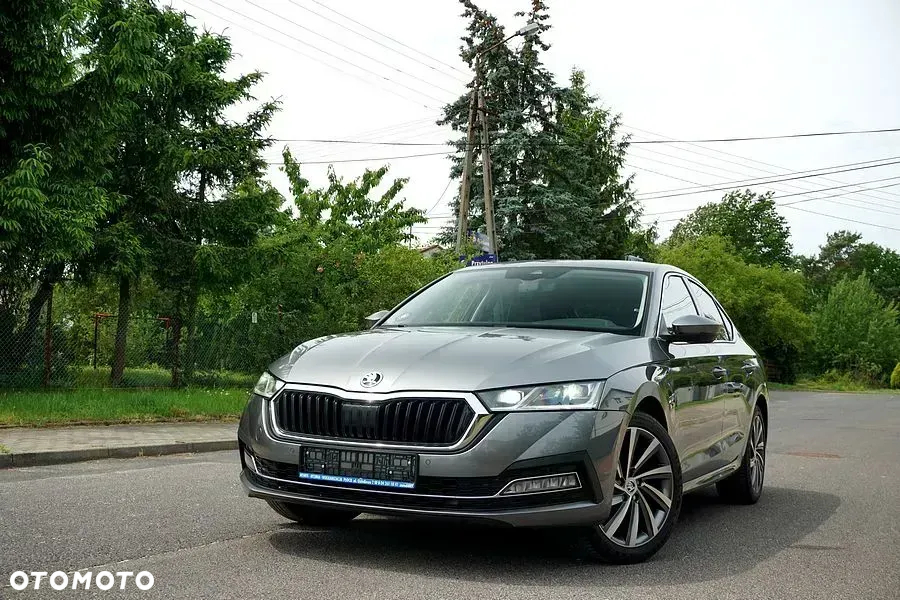Skoda Octavia 1.5 TSI e-TEC DSG Selection Plus - 5