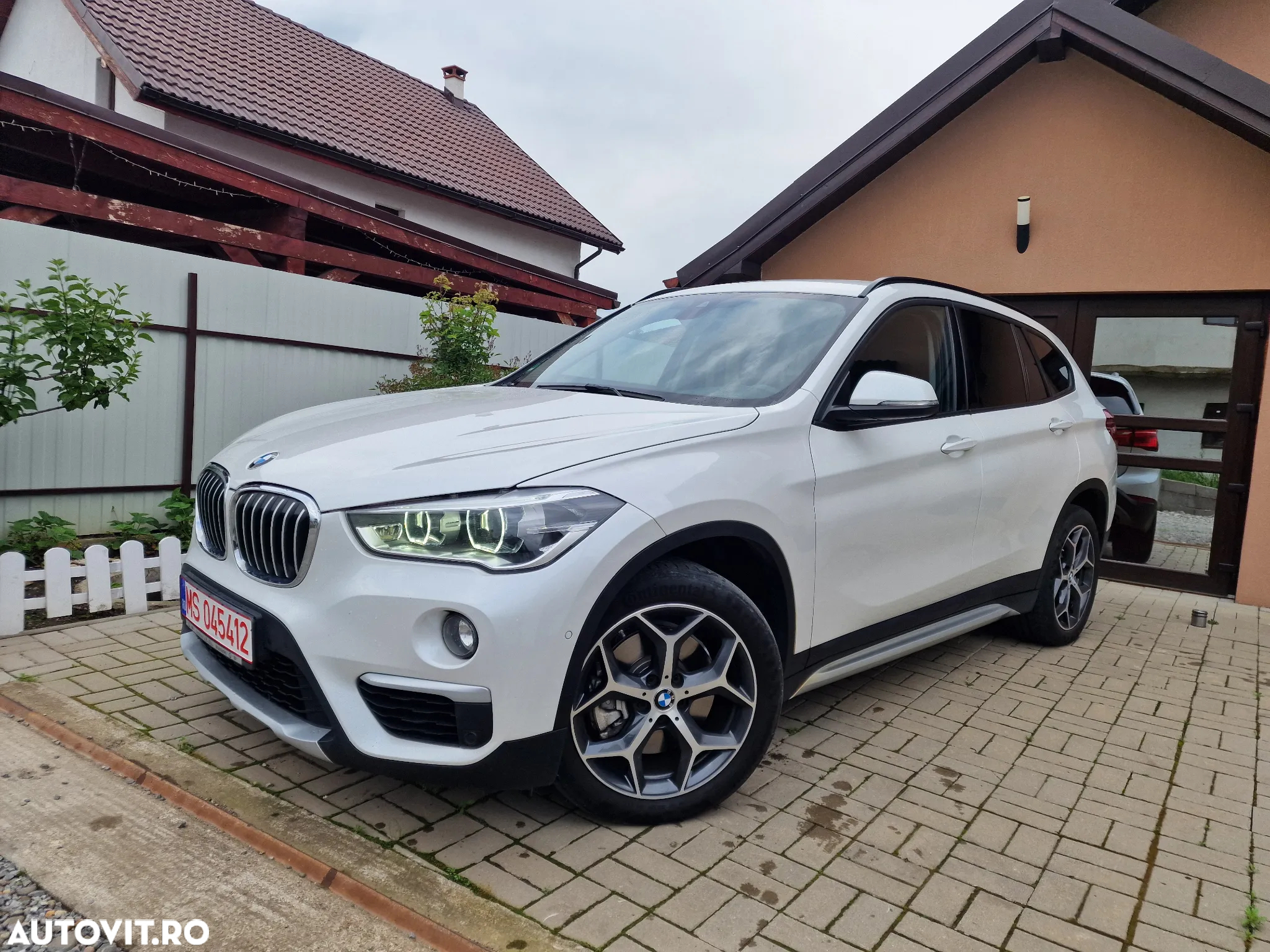 BMW X1 xDrive20d Aut. xLine - 2