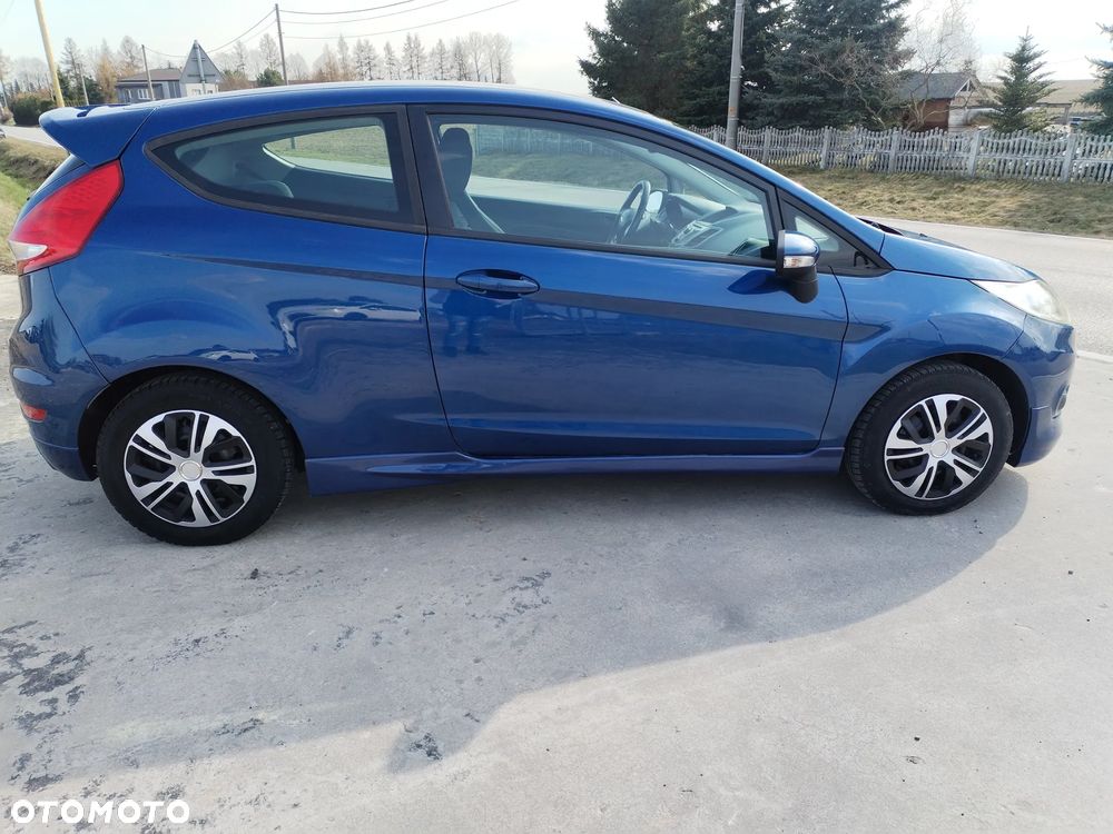 Ford Fiesta - 12