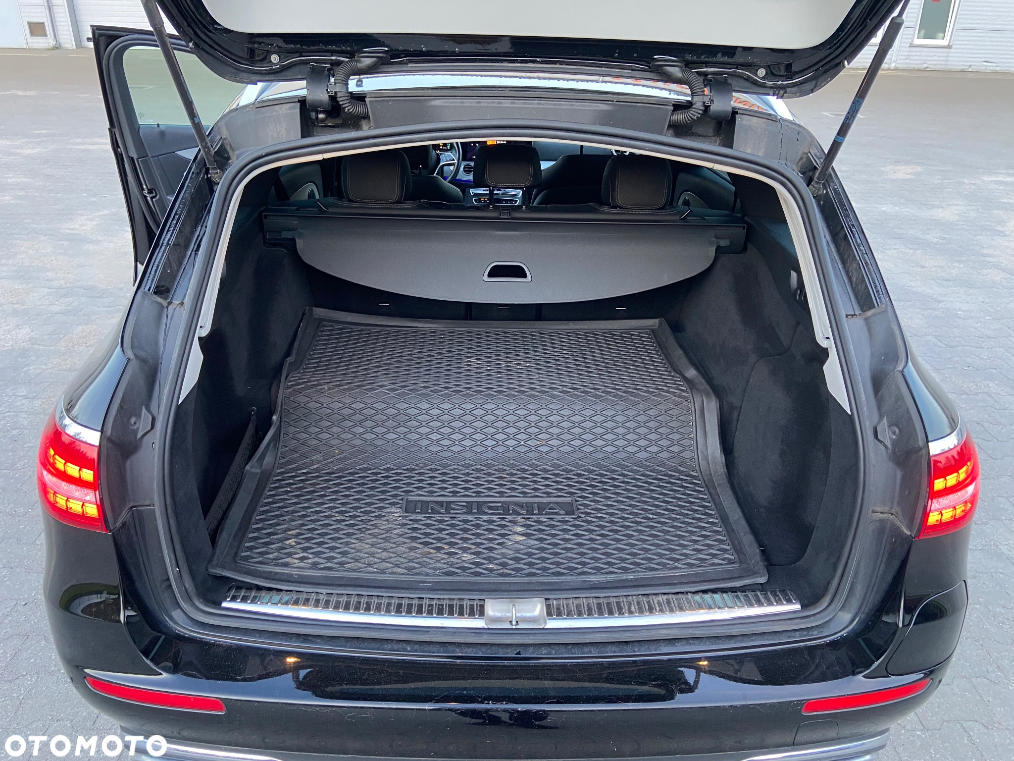 Mercedes-Benz Klasa E 300 Business Edition - 13