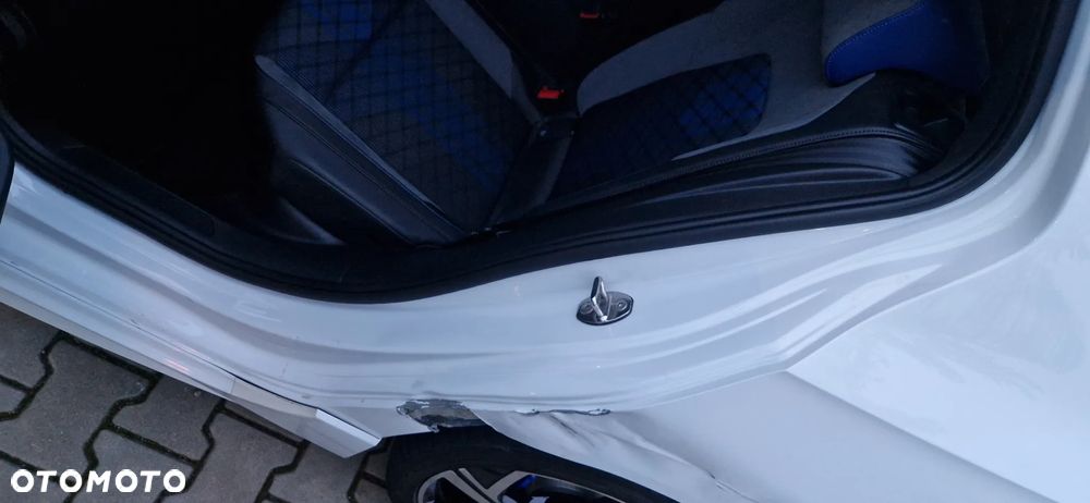 Volkswagen Golf - 23