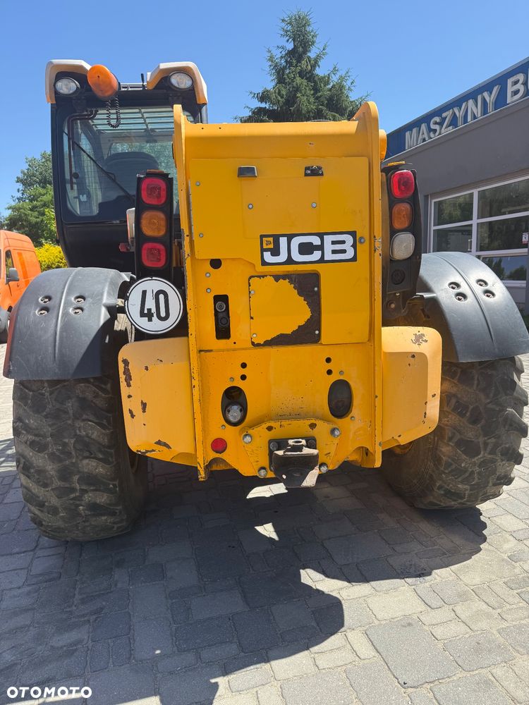 JCB 550-80 AGRI PLUS - 16
