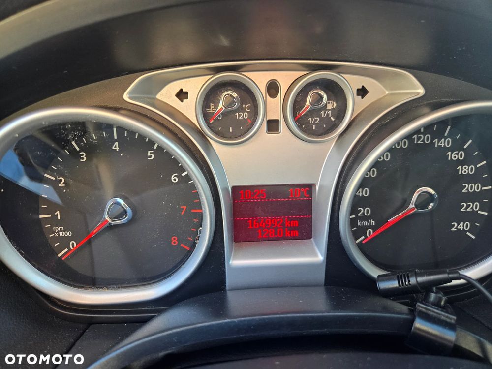 Ford Focus 1.6 16V Titanium - 20